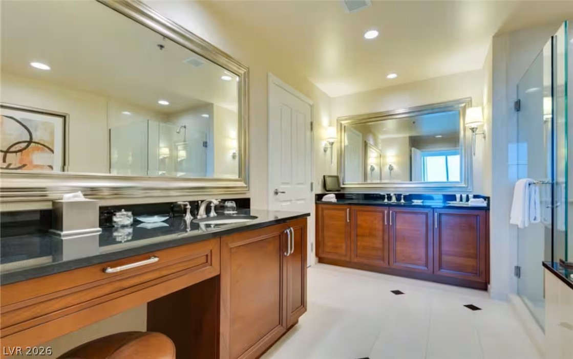 135 East Harmon Avenue 2020 Las Vegas NV 89109