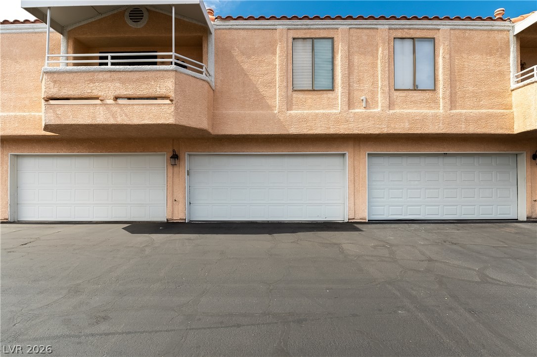 8452 Boseck Drive 123 Las Vegas NV 89145