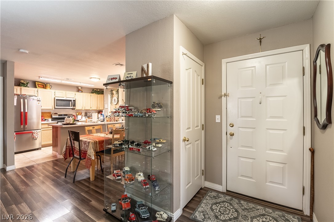 8452 Boseck Drive 123 Las Vegas NV 89145