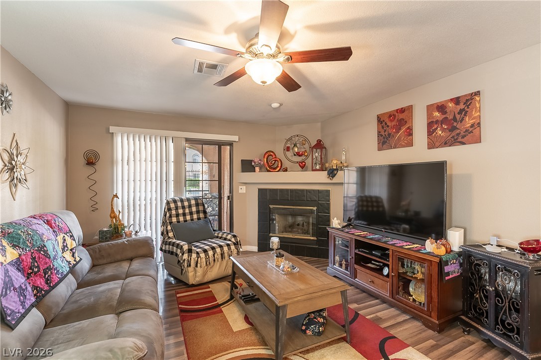 8452 Boseck Drive 123 Las Vegas NV 89145