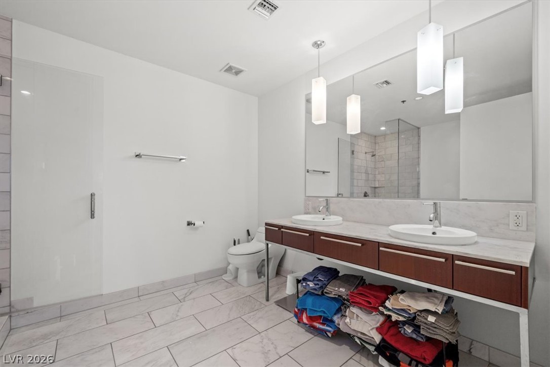 4471 Dean Martin Drive 505 Las Vegas NV 89103