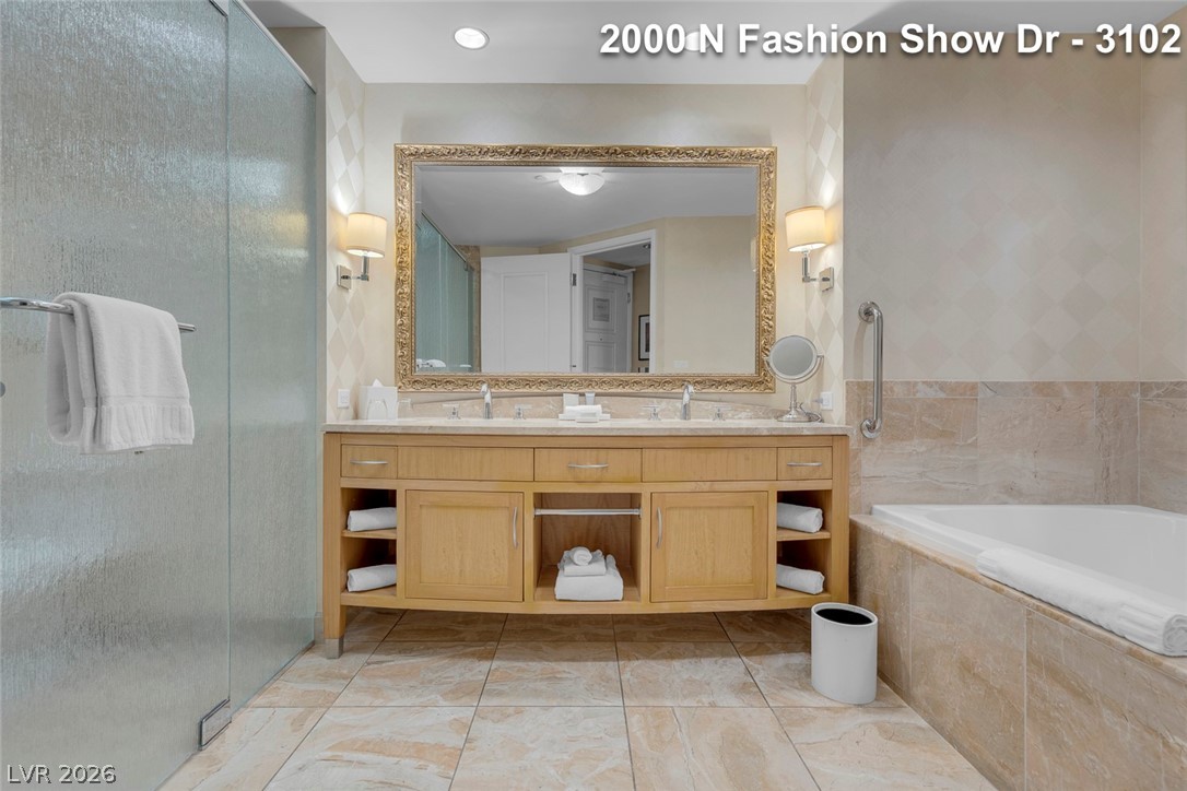 2000 North Fashion Show Drive 3102 Las Vegas NV 89109