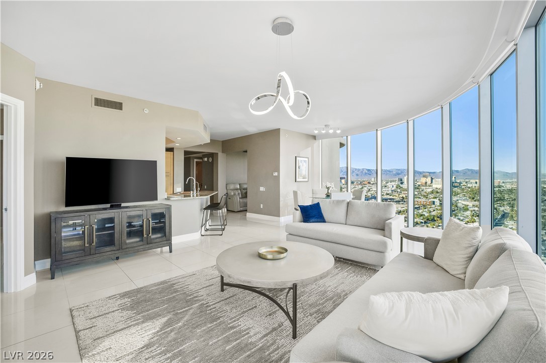 222 Karen Avenue 2607 Las Vegas NV 89109