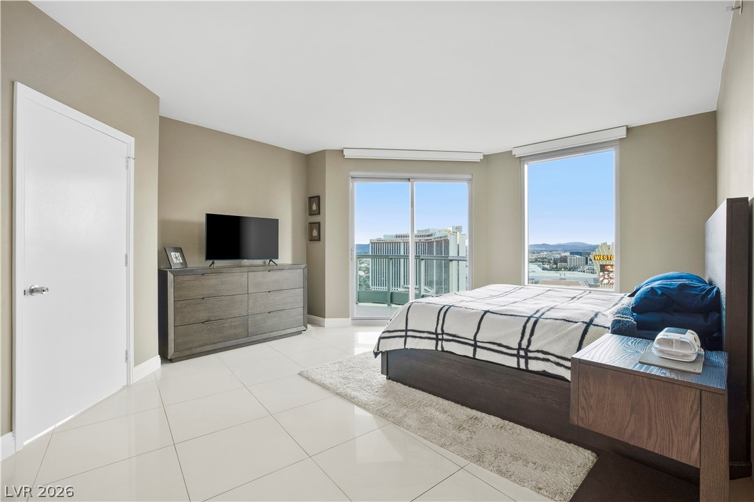 222 Karen Avenue 2607 Las Vegas NV 89109