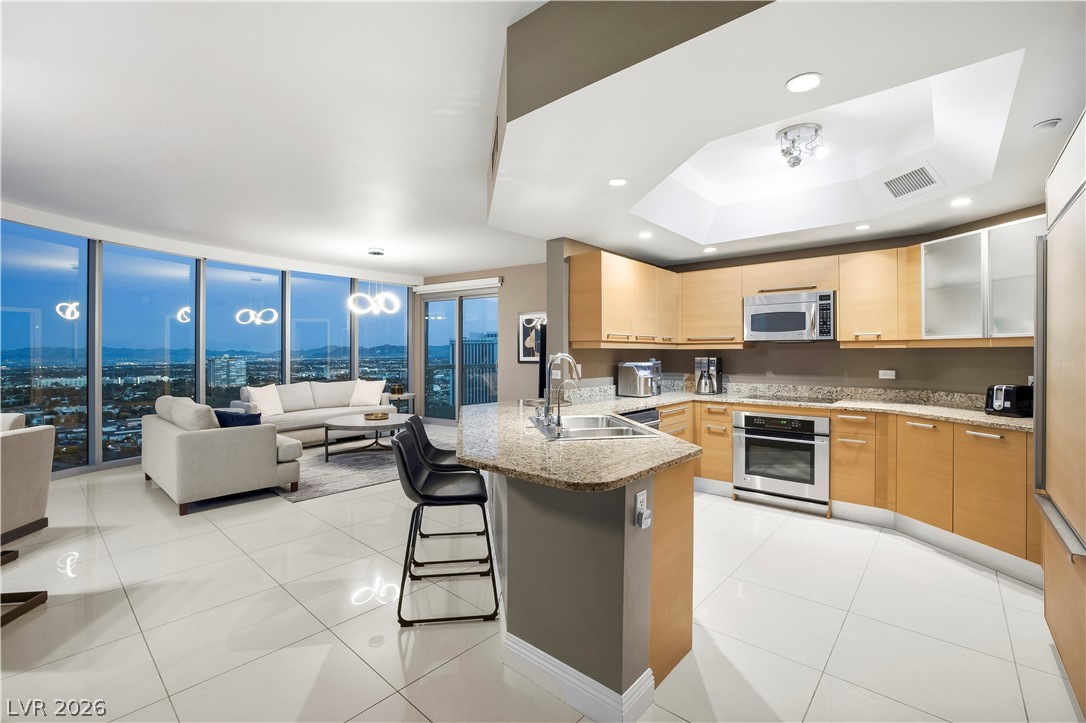 222 Karen Avenue 2607 Las Vegas NV 89109
