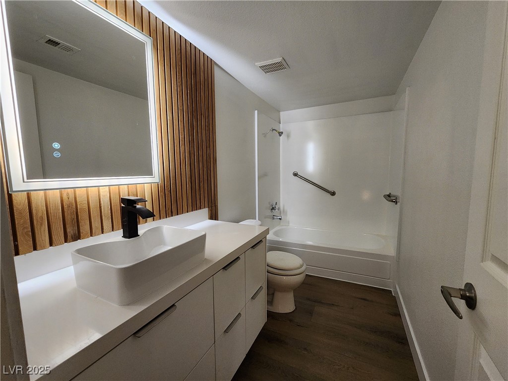 4981 River Glen Drive 63 Las Vegas NV 89103