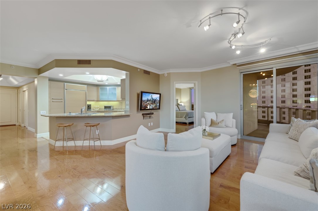 322 Karen Avenue 708 Las Vegas NV 89109