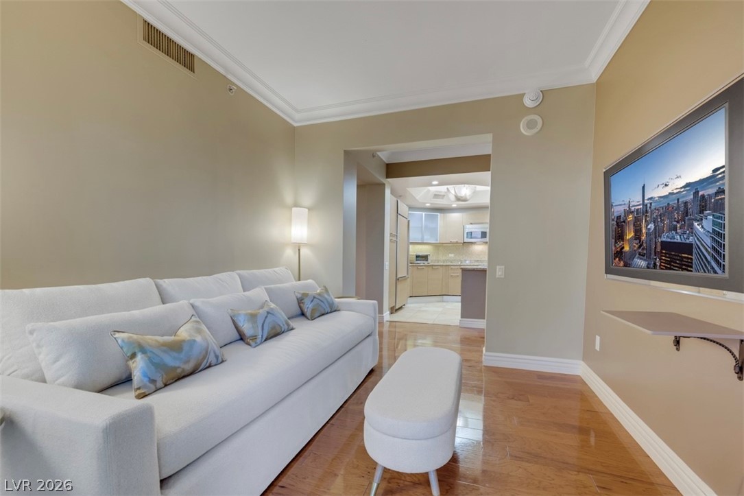 322 Karen Avenue 708 Las Vegas NV 89109