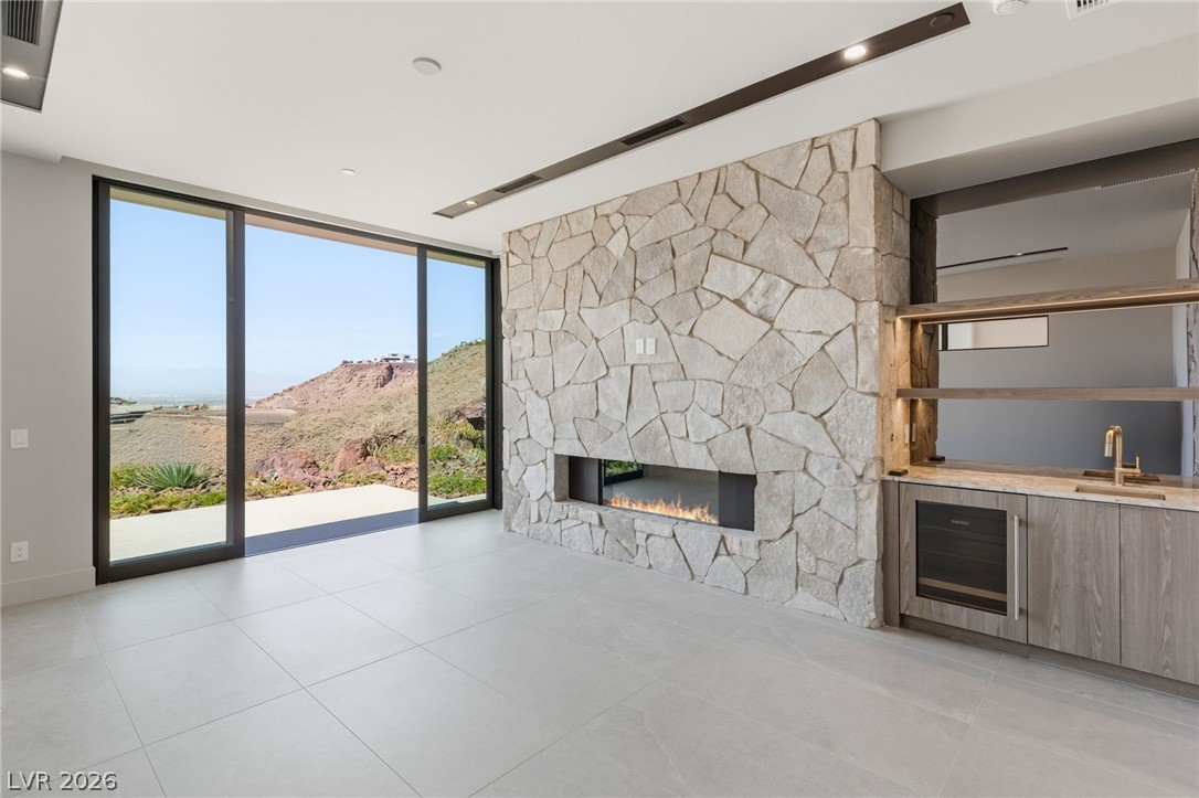 6 Kaya Canyon Way 14 Henderson NV 89012