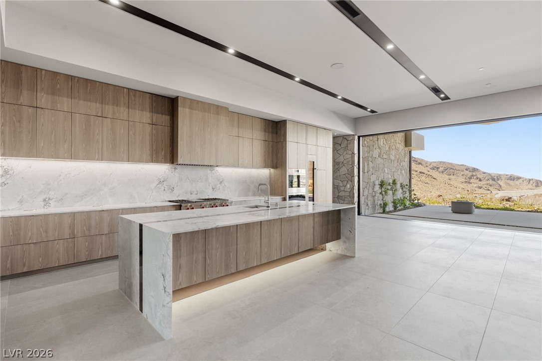 6 Kaya Canyon Way 14 Henderson NV 89012