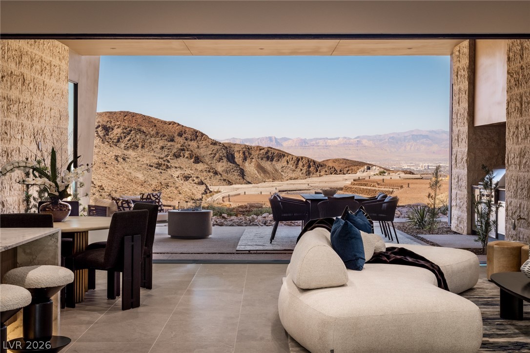 6 Kaya Canyon Way 14 Henderson NV 89012