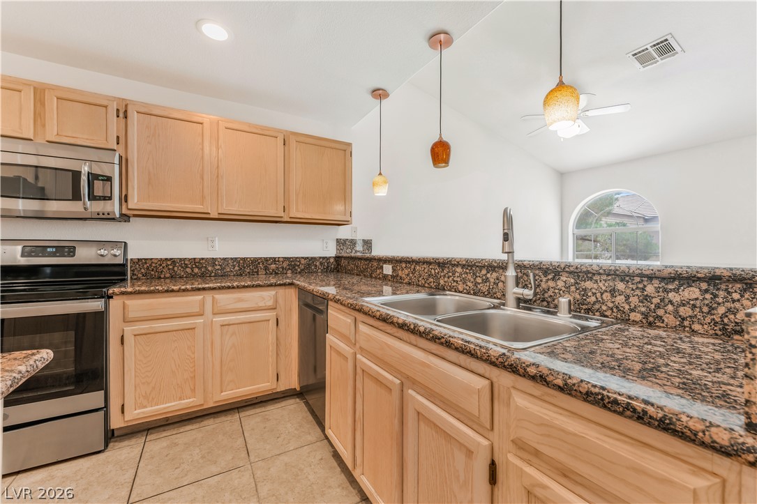 3636 Angela Robin Street 206 Las Vegas NV 89129