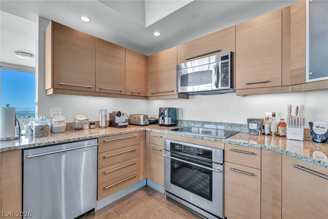 322 Karen Avenue 2007 Las Vegas NV 89109