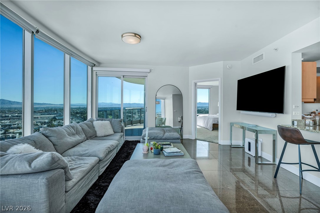 322 Karen Avenue 2007 Las Vegas NV 89109
