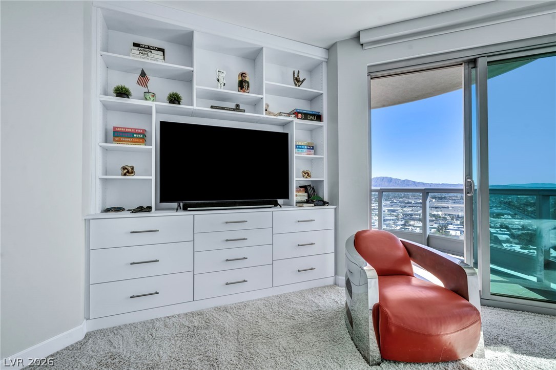 322 Karen Avenue 2007 Las Vegas NV 89109