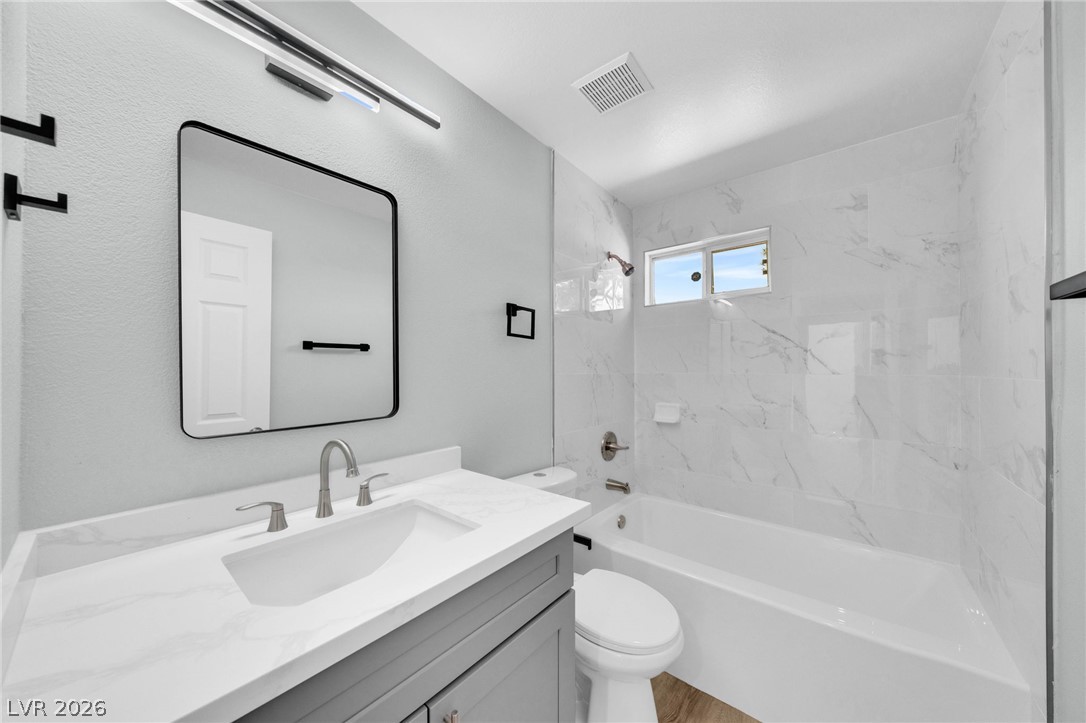 520 Arrowhead Trail 1411 Henderson NV 89015
