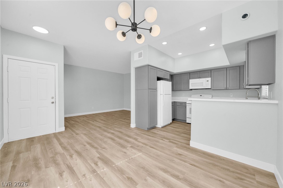 520 Arrowhead Trail 1411 Henderson NV 89015
