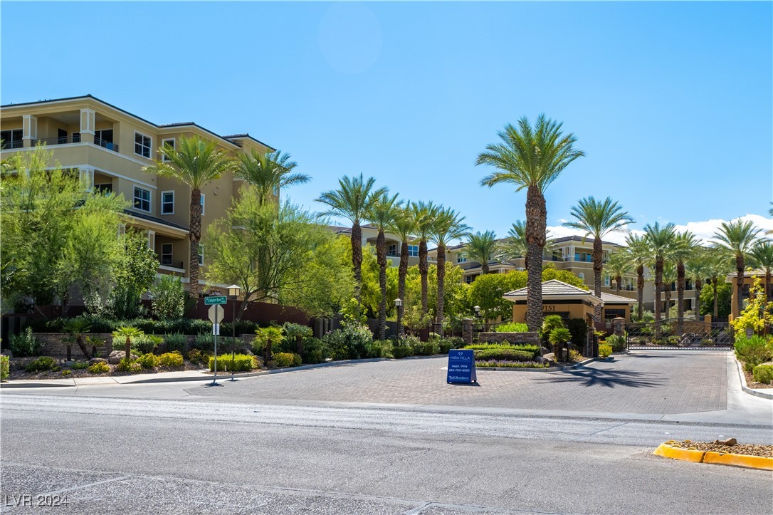 9219 Tesoras Drive 402 Las Vegas NV 89144