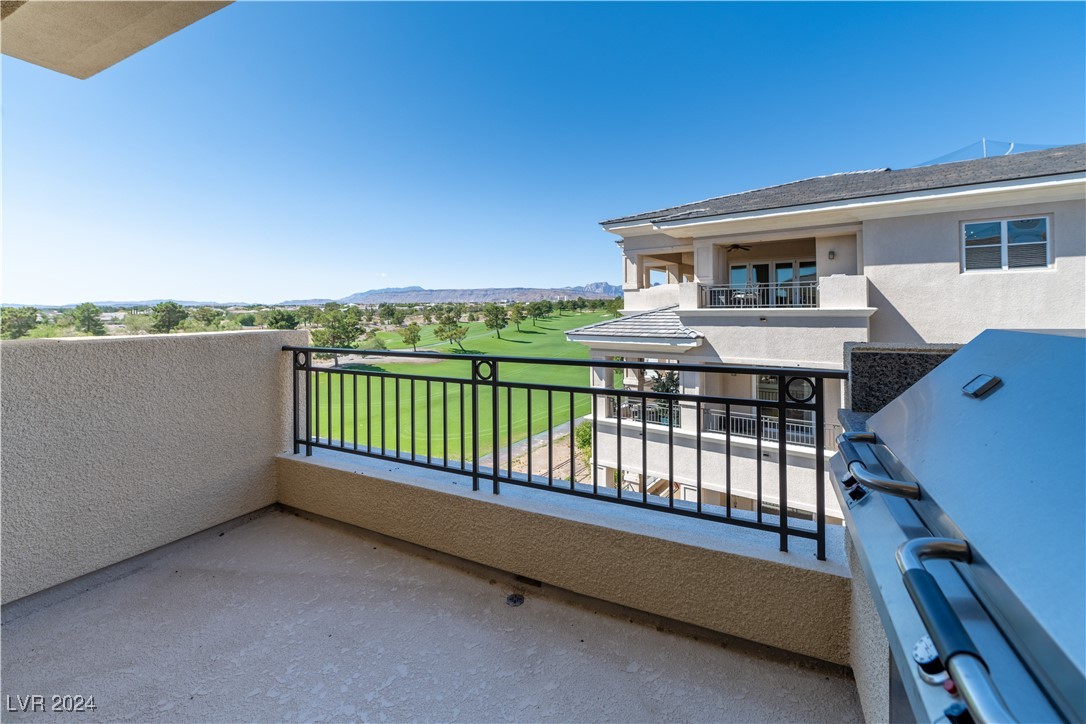 9219 Tesoras Drive 402 Las Vegas NV 89144