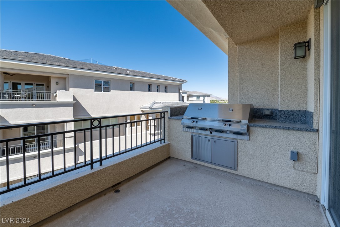 9219 Tesoras Drive 402 Las Vegas NV 89144