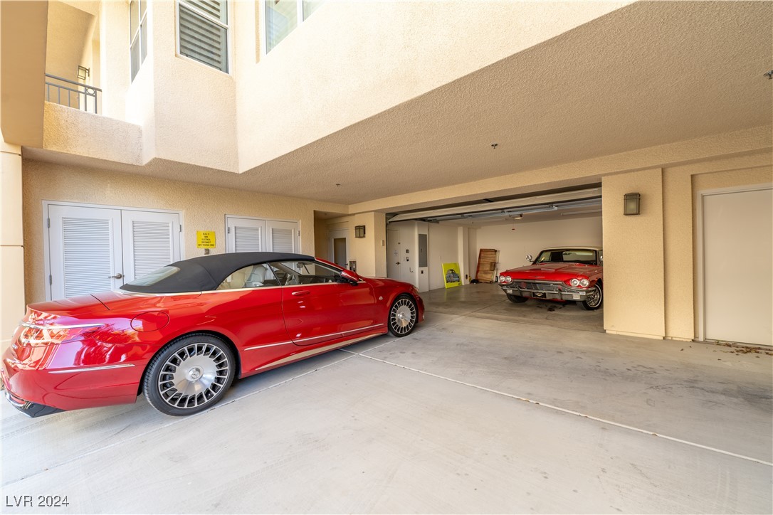 9219 Tesoras Drive 402 Las Vegas NV 89144