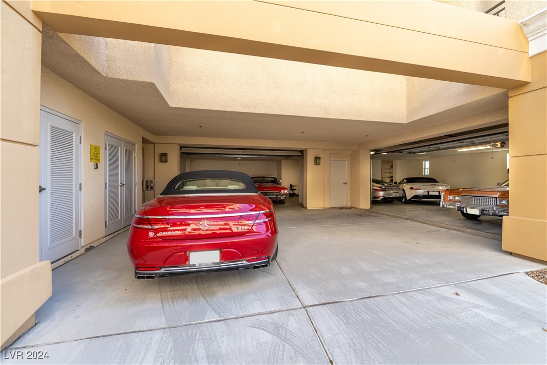 9219 Tesoras Drive 402 Las Vegas NV 89144