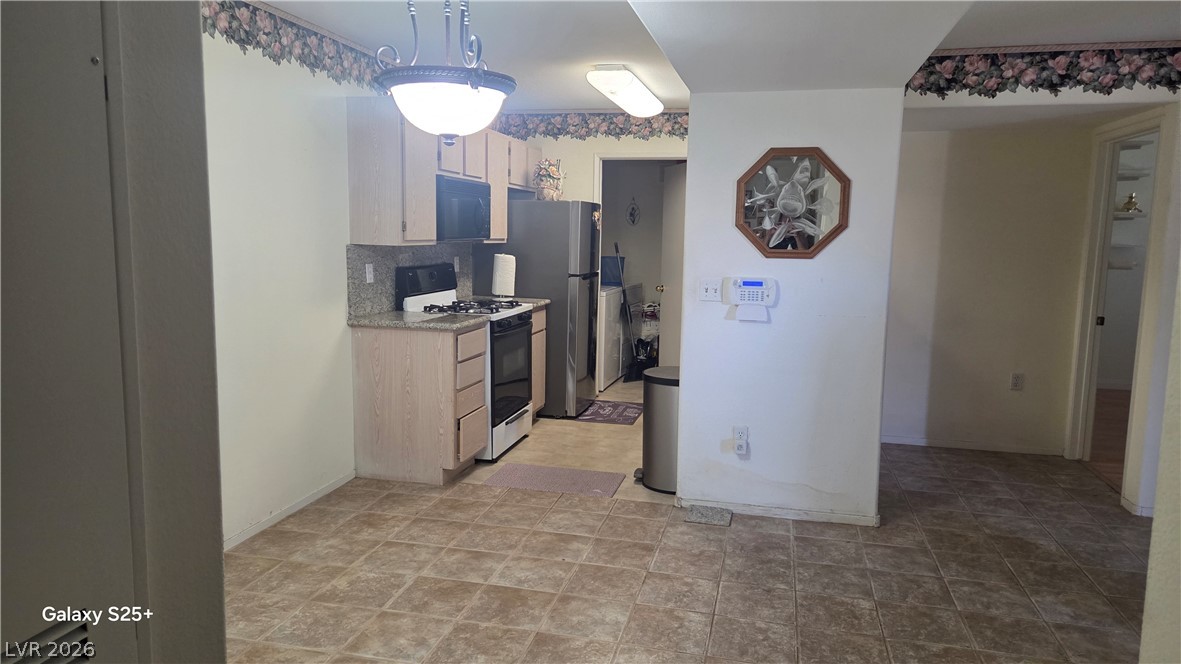 7885 West Flamingo Road 1008 Las Vegas NV 89147