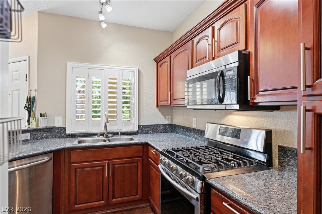 251 South Green Valley Parkway 421 Henderson NV 89012
