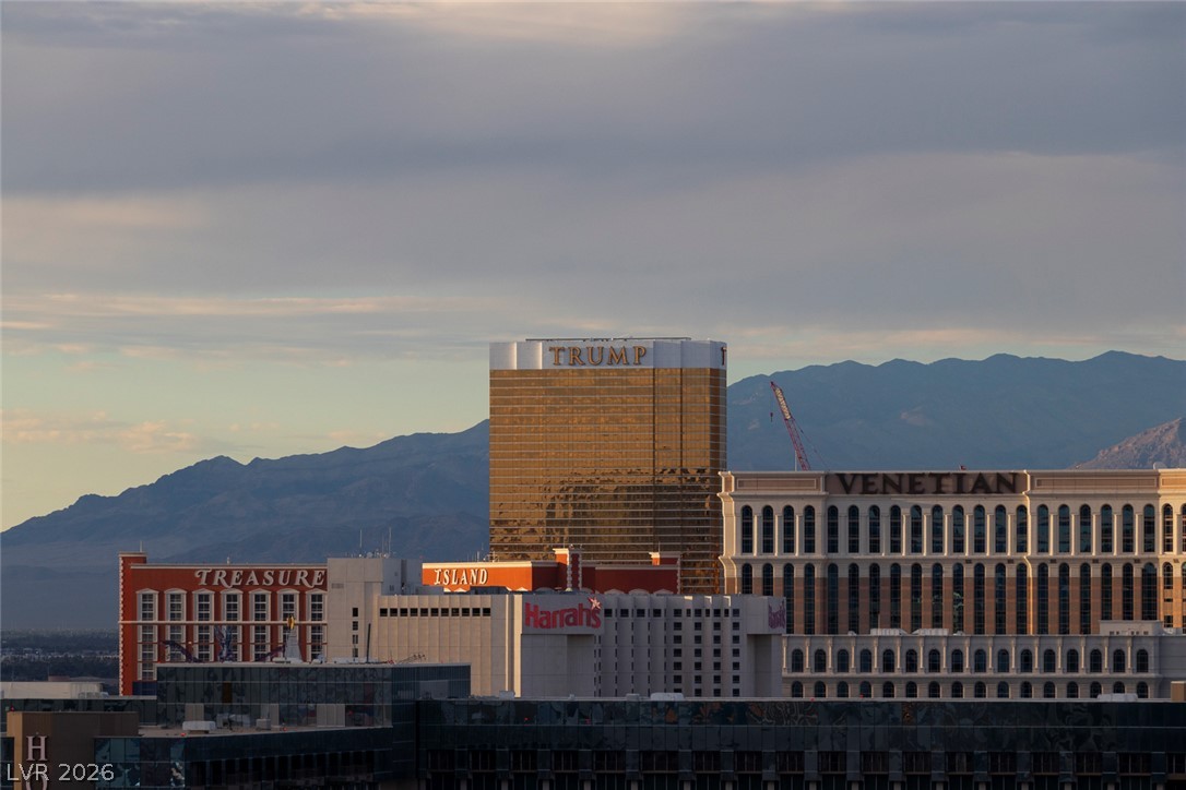 125 East Harmon Avenue 3701&3703 Las Vegas NV 89109