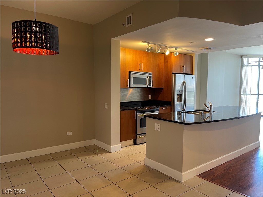 200 West Sahara Avenue 2211 Las Vegas NV 89102