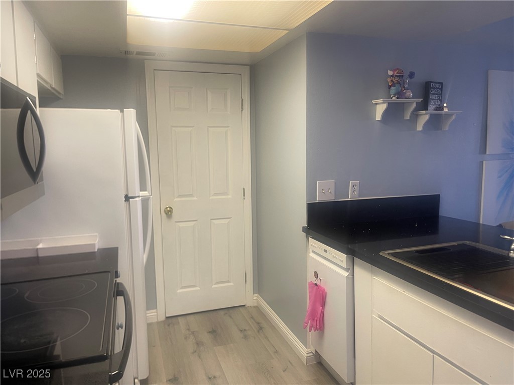 4361 Sanderling Circle 33 Las Vegas NV 89103