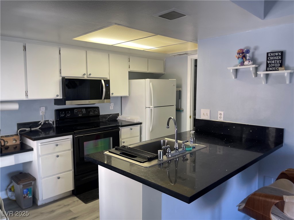 4361 Sanderling Circle 33 Las Vegas NV 89103