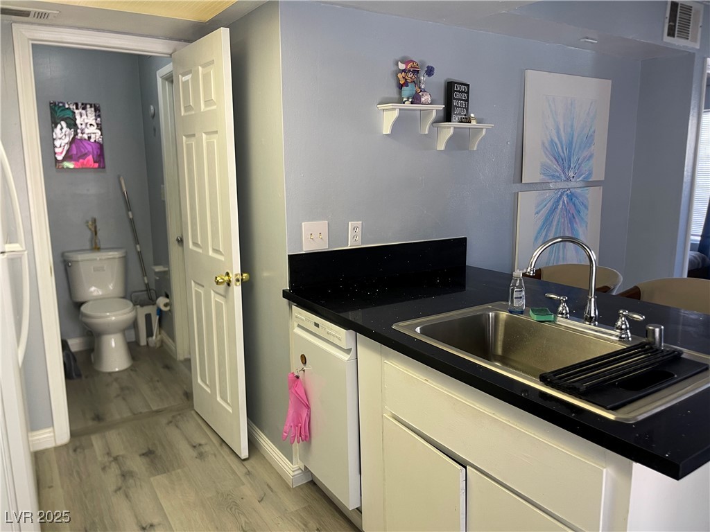 4361 Sanderling Circle 33 Las Vegas NV 89103