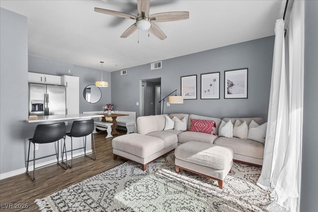 2291 West Horizon Ridge Parkway 11264 Henderson NV 89074