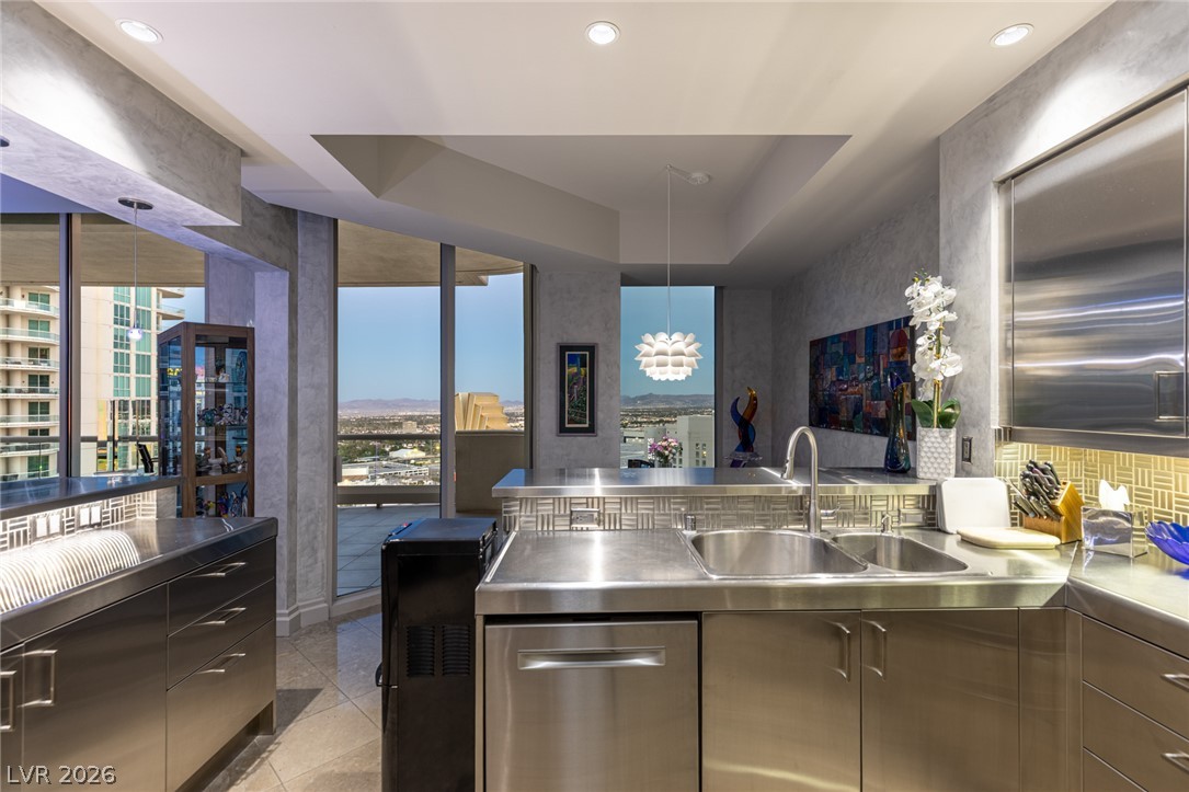 2877 Paradise Road 2603 Las Vegas NV 89109