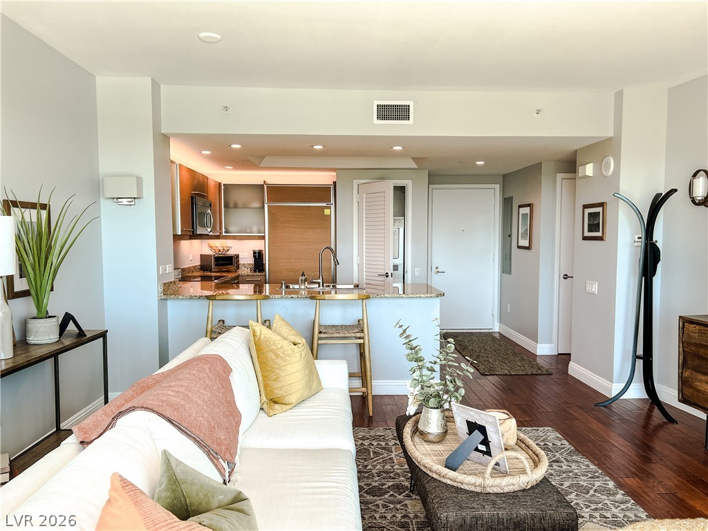 322 Karen Avenue 805 Las Vegas NV 89109