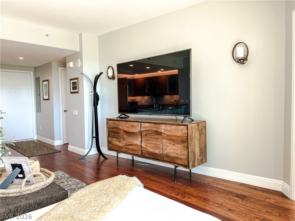322 Karen Avenue 805 Las Vegas NV 89109