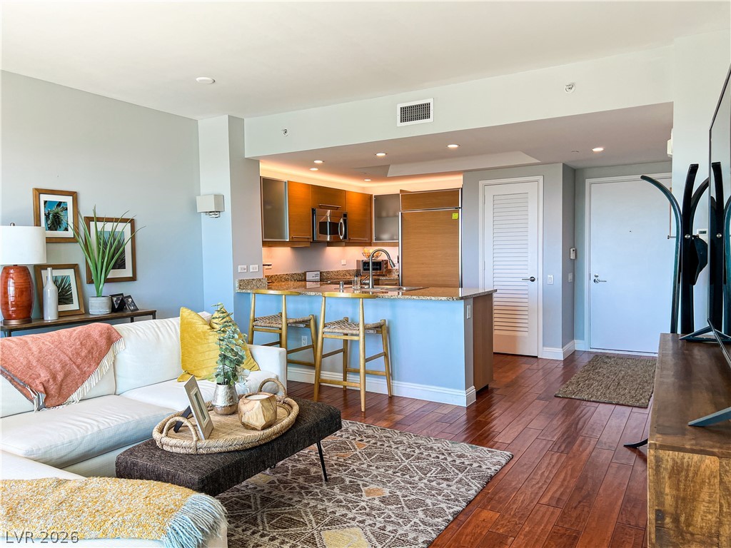 322 Karen Avenue 805 Las Vegas NV 89109