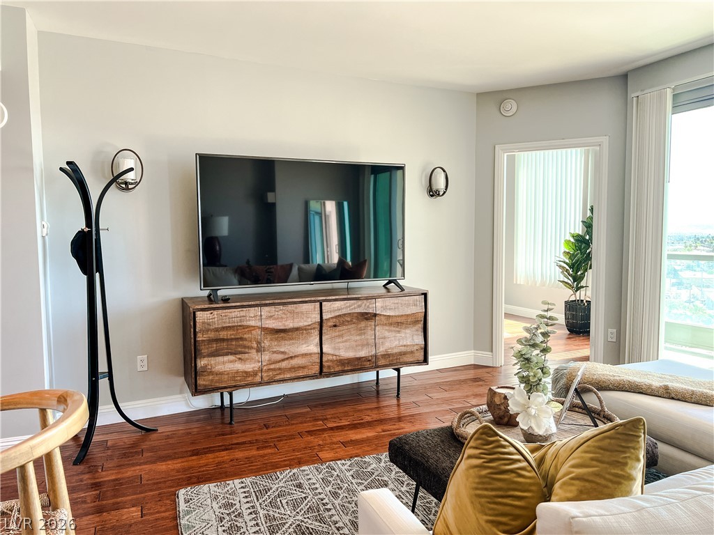 322 Karen Avenue 805 Las Vegas NV 89109