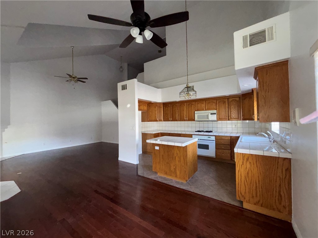 5070 Tara Avenue 113 Las Vegas NV 89146