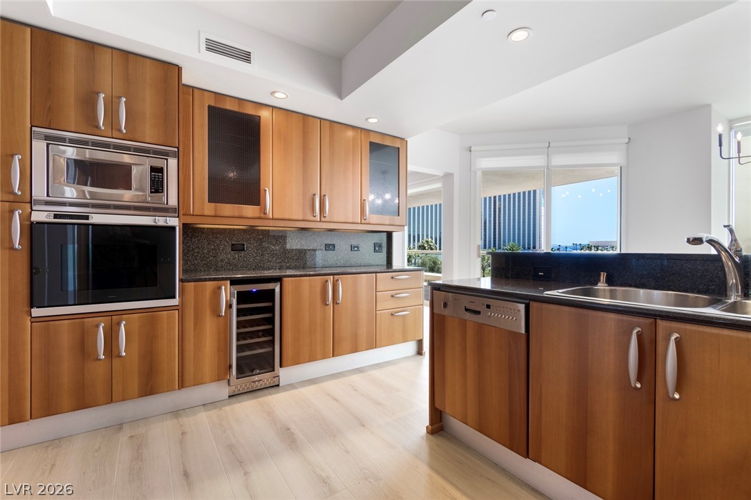 2857 Paradise Road 403 Las Vegas NV 89109