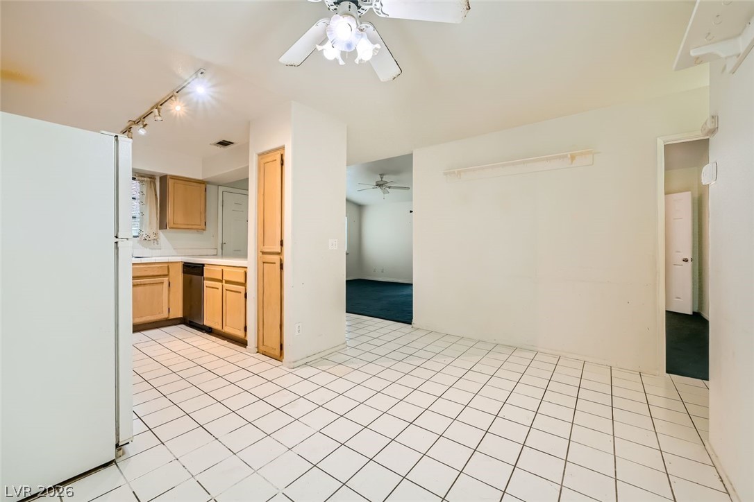 2725 South Nellis Boulevard 2047 Las Vegas NV 89121