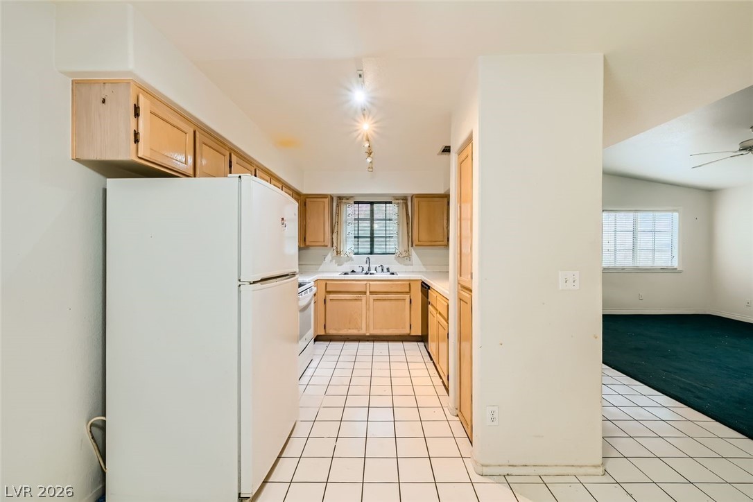 2725 South Nellis Boulevard 2047 Las Vegas NV 89121