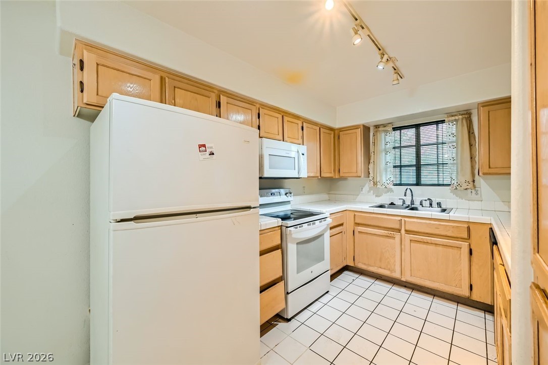 2725 South Nellis Boulevard 2047 Las Vegas NV 89121