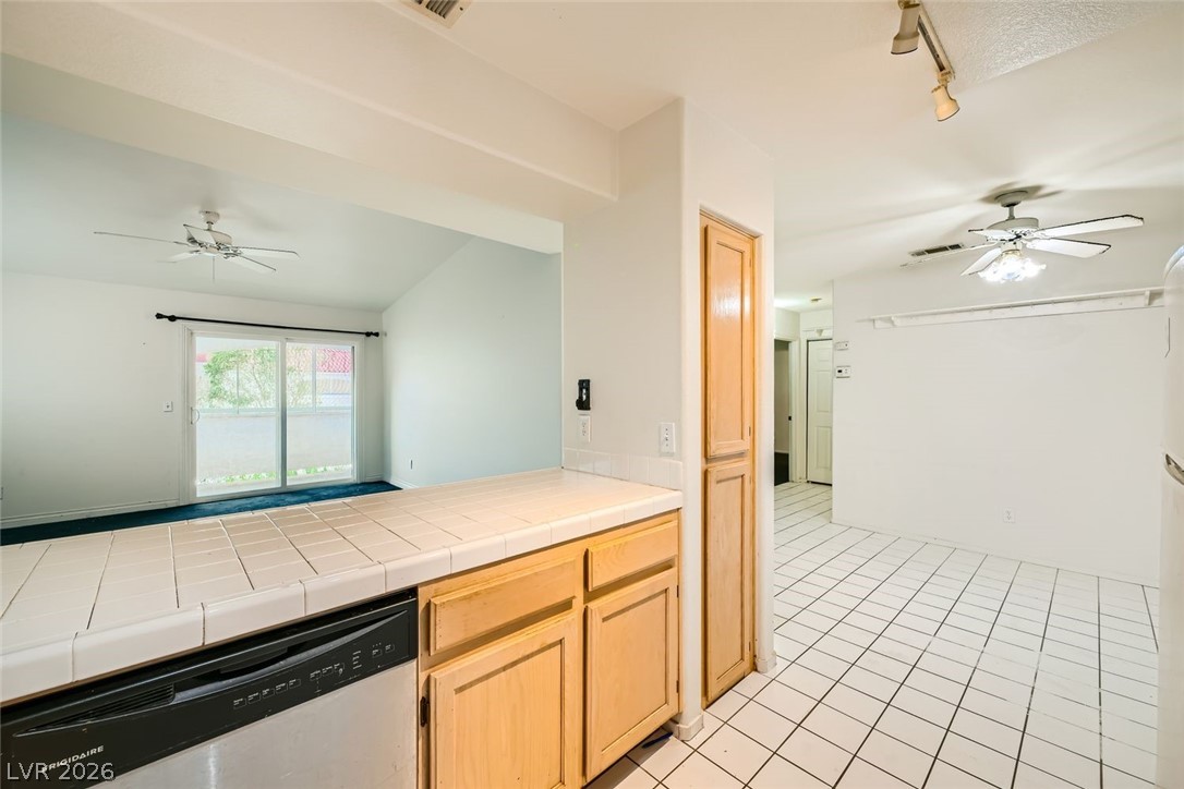 2725 South Nellis Boulevard 2047 Las Vegas NV 89121
