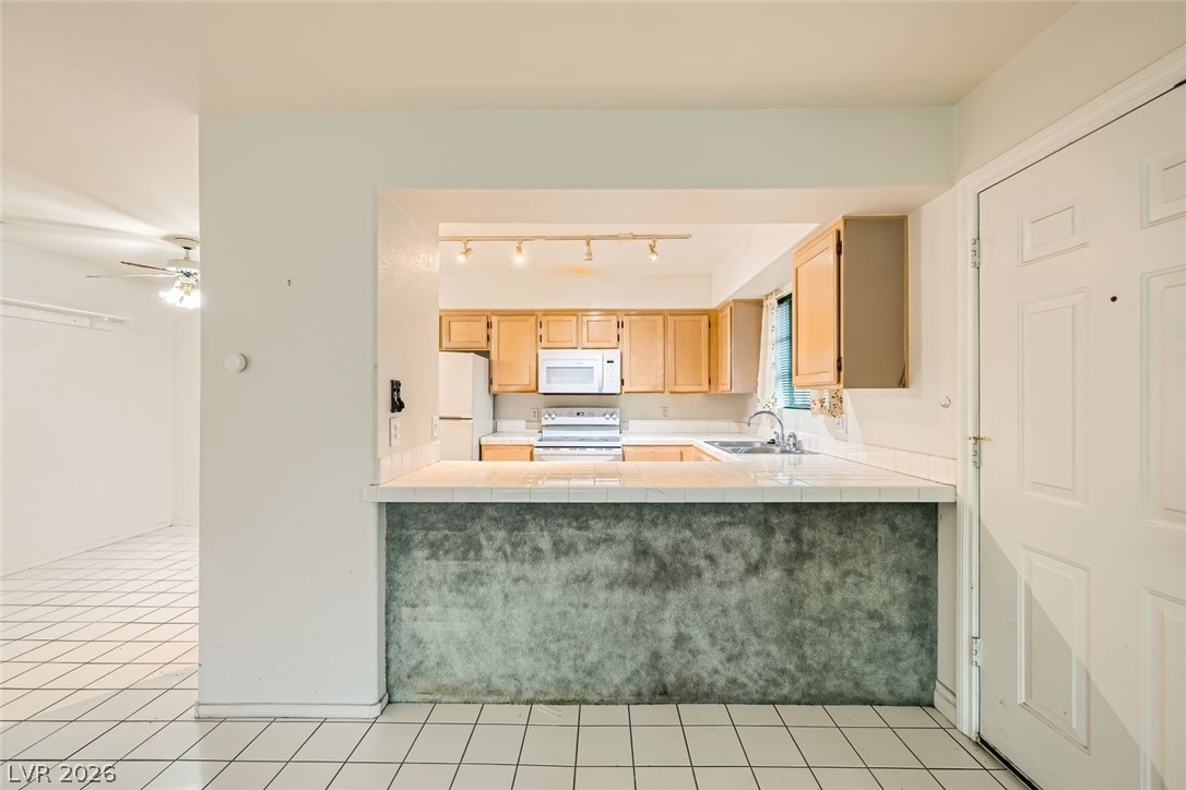 2725 South Nellis Boulevard 2047 Las Vegas NV 89121