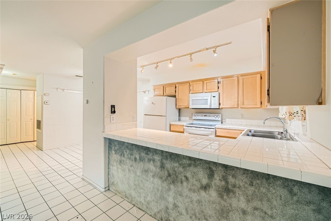 2725 South Nellis Boulevard 2047 Las Vegas NV 89121