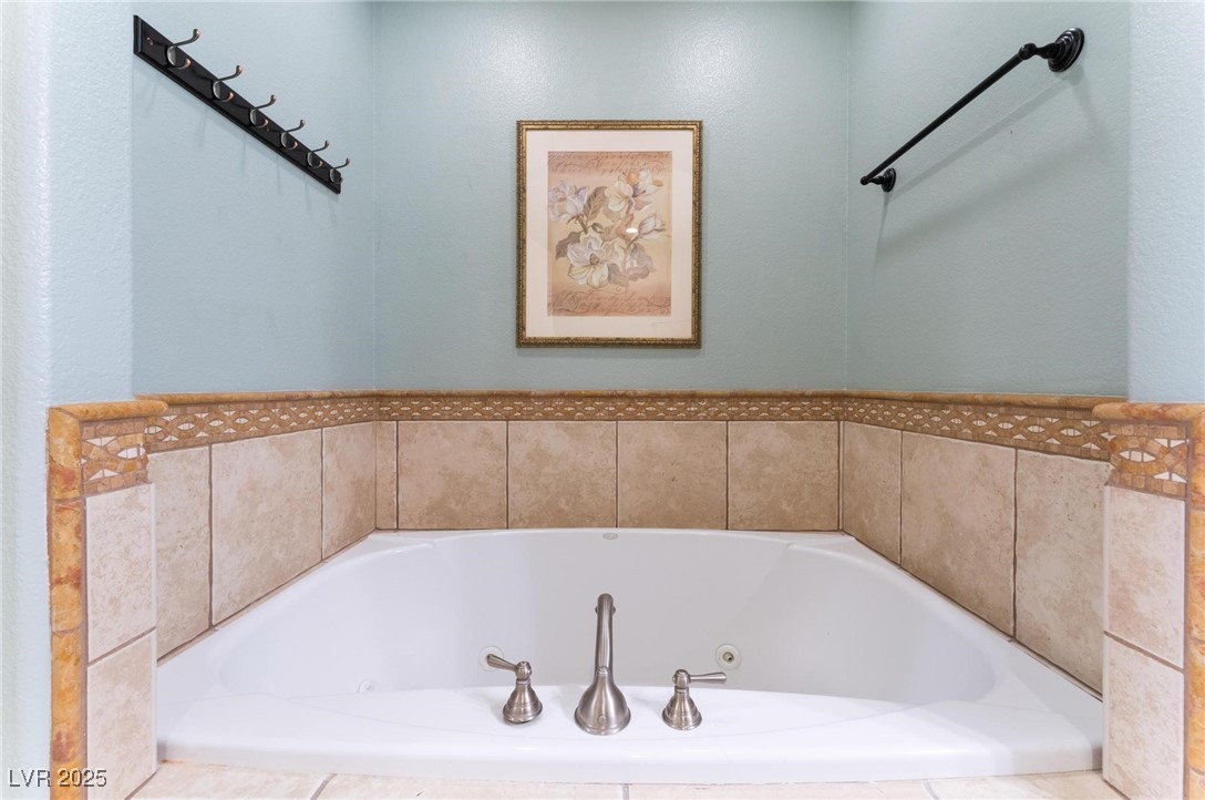 24 Via Vasari 204 Henderson NV 89011