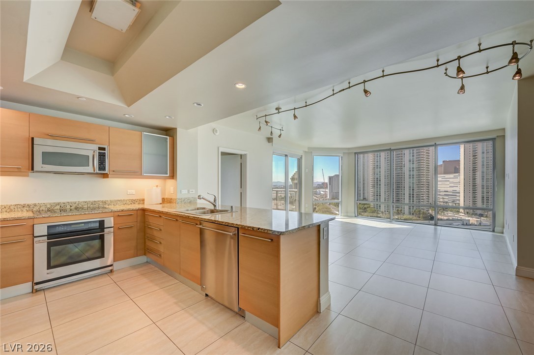 222 Karen Avenue 1602 Las Vegas NV 89109