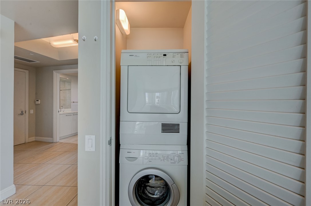 222 Karen Avenue 1602 Las Vegas NV 89109